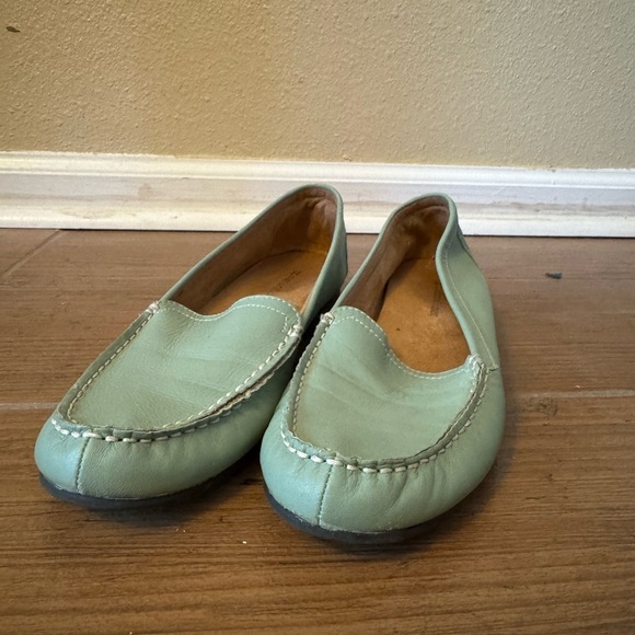 Vintage Naturalizer Mint Green Leather Loafers - Size 8N - Picture 2 of 6